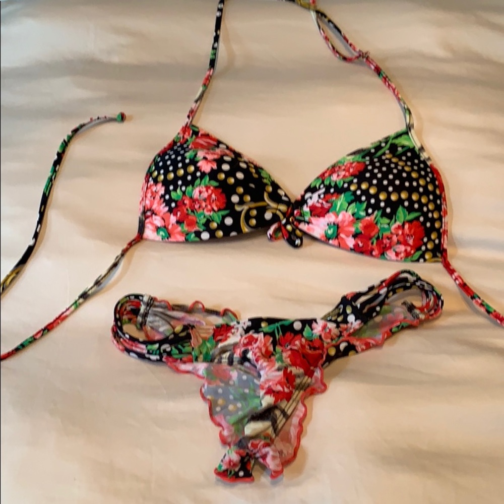 Luli fama bikini